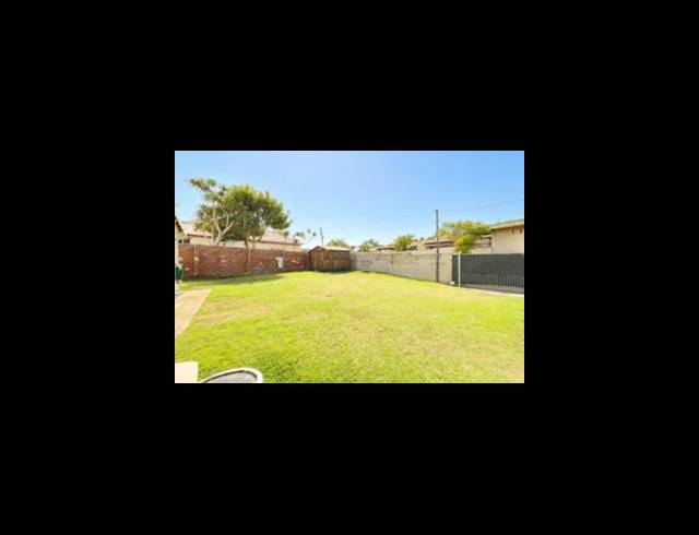 3 BEDROOM HOUSE FOR SALE IN BLUFF